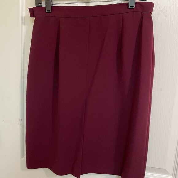 JONES WEAR SIZE 12 DARK BERRY SUIT WITH LINED LONG JACKET AND SKIRT - Picture 8 of 12